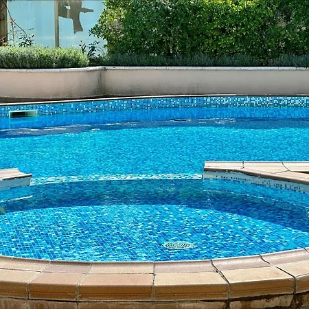 Апартаменты Golden - Menada *