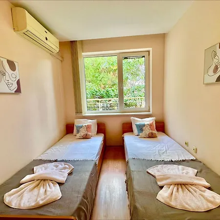 Golden - Menada Apartament